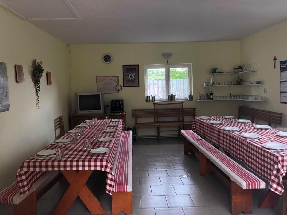 Balázs Vendégház Lupeni  Extérieur photo